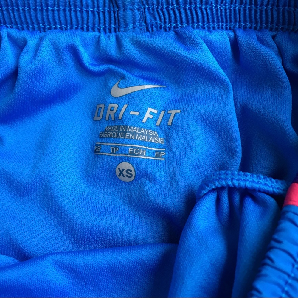Nike running shorts - Picture 4 of 6